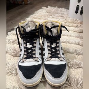Adidas originals top ten DE HI sneaker